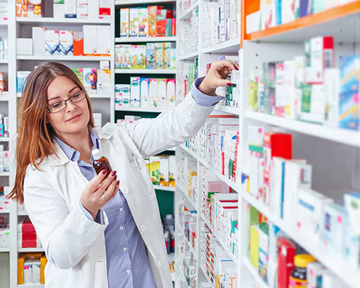 ADMINISTRACIÓN, FACTURACIÓN Y AUXILIAR DE FARMACIA